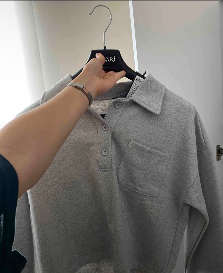 Gri V Yaka Uzun Kollu Salaş Kadın Sweatshirt - Görsel 3