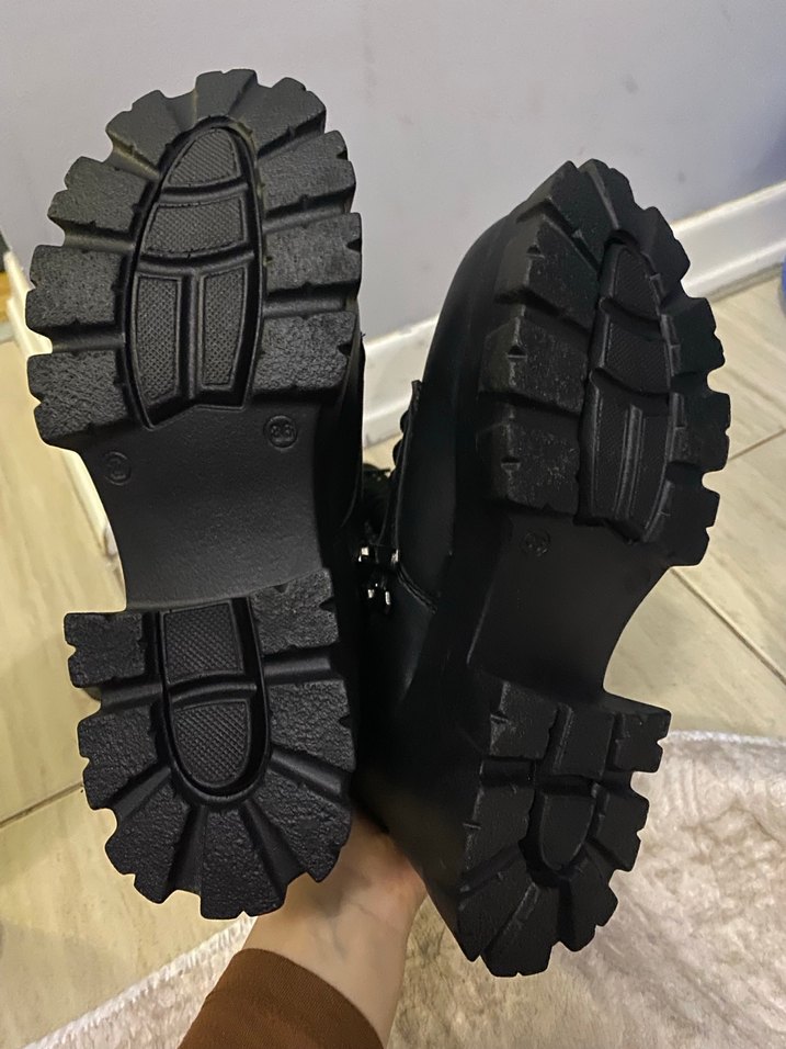 Siyah Bağcıklı Platform Topuklu Gotik Kadın Botları - Görsel 4