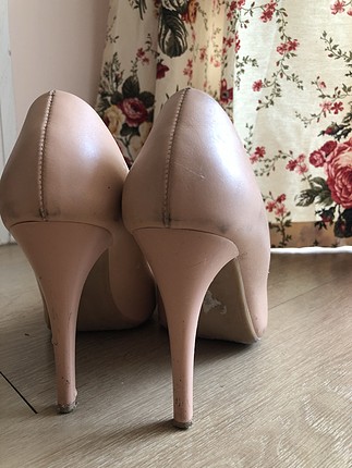 Hotiç gercek deri pudra renk stiletto ince topuk