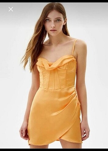 Bershka elbise