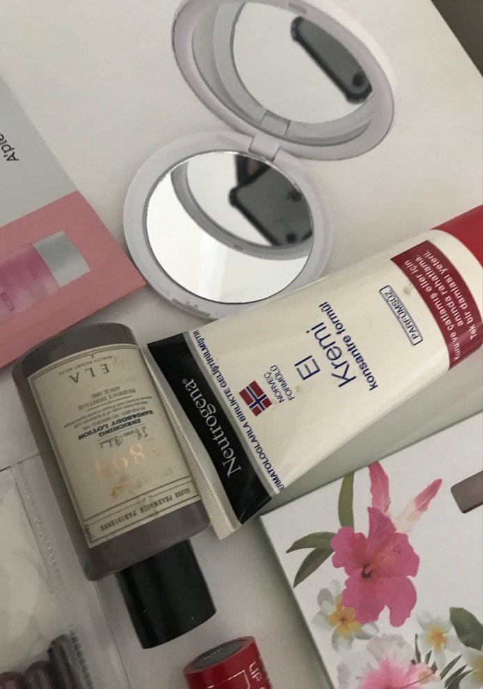 Pembe Tonlarda Makyaj Seti - Görsel 4