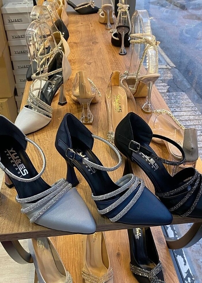 Topuklu ayakkabı - Görsel 2