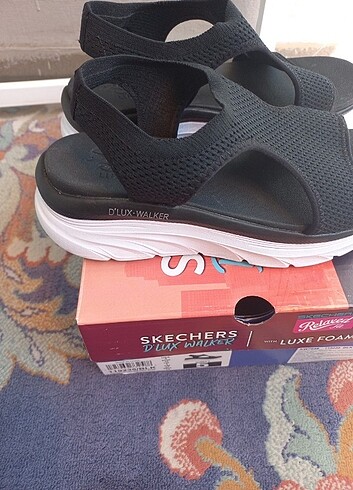Skechers Sckechers yeni sezon sandalet bayan