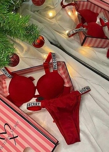 Victoria s Secret V. Secret iç çamaşır takımı