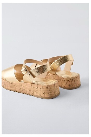 35 Beden Zara metalik sandalet