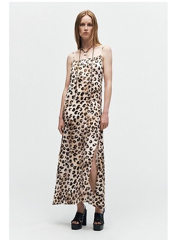 Zara saten leopar elbise