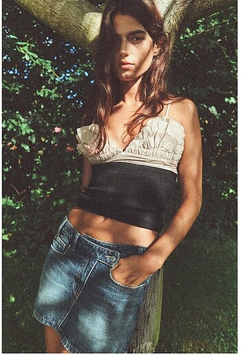 Zara Volanlı top