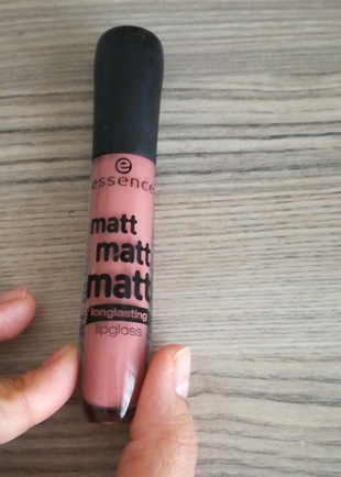 essence mat mat matte lipgloss