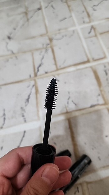 Beden Renk Golden Rose Lash Plumping Maskara
