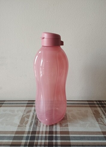 Tupperware 