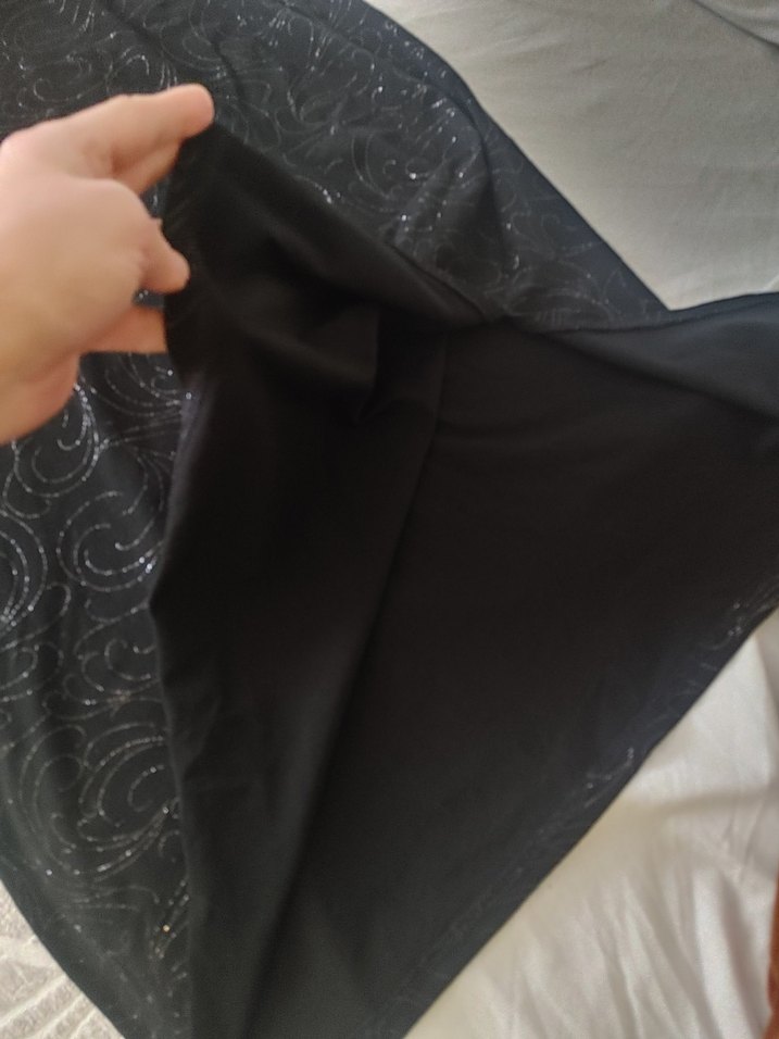 Siyah V Yakalı İnce Askılı Uzun Elbise - Görsel 3