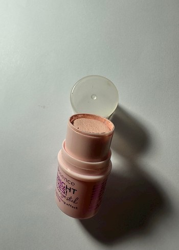 Beden Essence Bright Eyes Aydınlatıcı Stick