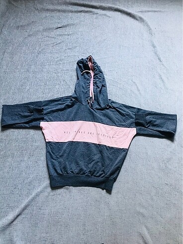 Kapüşonlu sweat