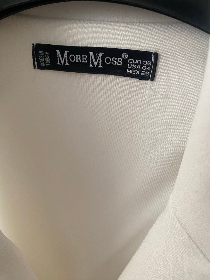 Düğmeli Beyaz Kısa Kadın Yelek - Görsel 4