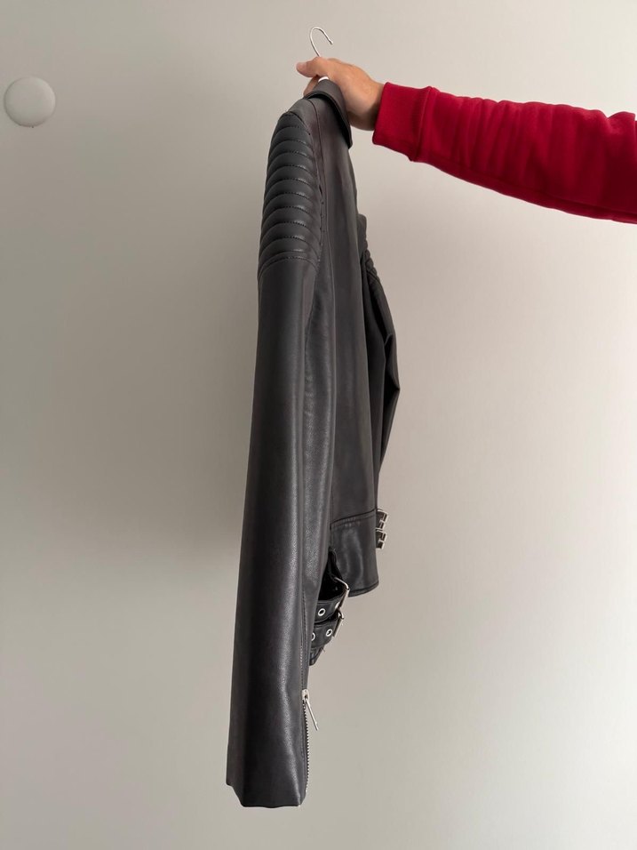 Zara Siyah Biker Deri Ceket - Görsel 4