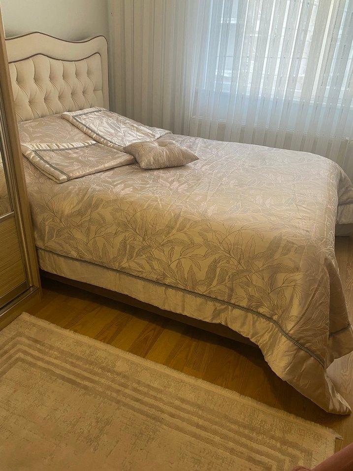 Nakışlı Bej Yatak Örtüsü - Görsel 4