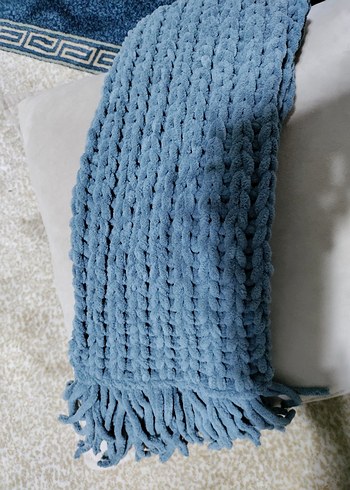 Mavi Örgü ters düz modeliyle atkı - Görsel 3