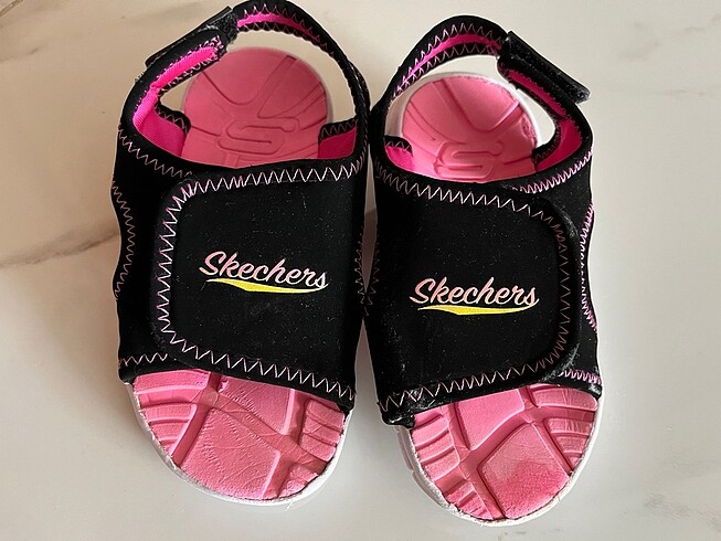 Skechers sandalet
