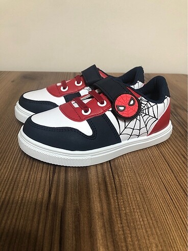 29 Beden Spiderman lisanslı sneaker
