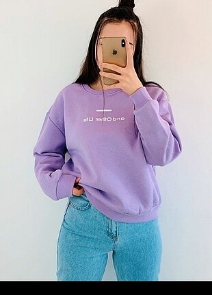 Sweatshirt