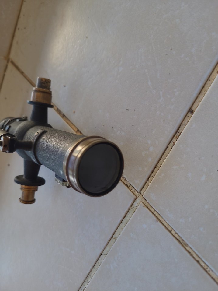 Koyu renkli bej teleskop - Görsel 2