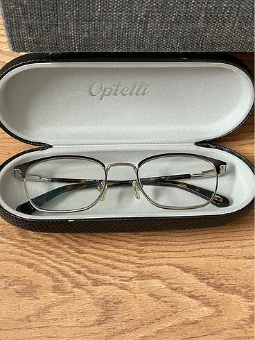 Optik gözlük