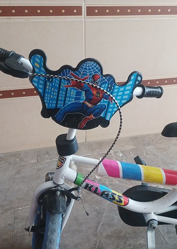 Beden Diger Renkli Üç Tekerlekli Bisiklet