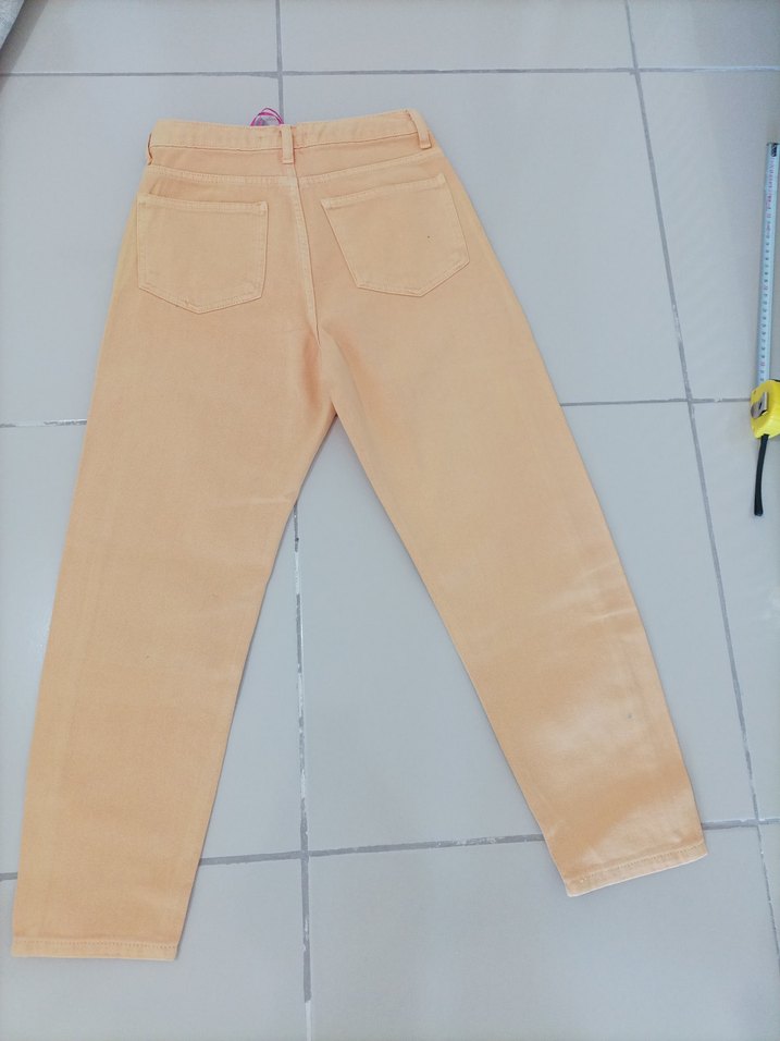 Bej Düğmeli taşlı kadın Pantolonu - Görsel 3