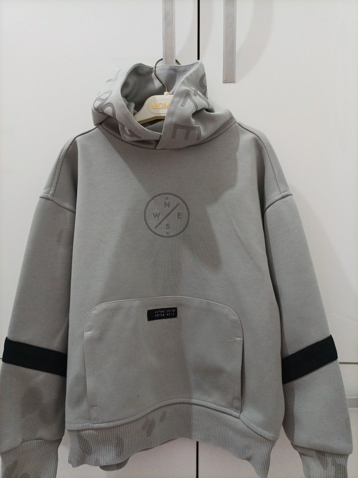 Gri Kapüşonlu erkek çocuk  Sweatshirt - Görsel 2