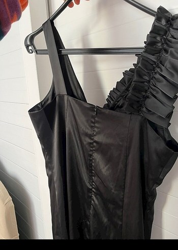 Siyah Drapeli Uzun V Yaka Gotik Abiye Elbise - Görsel 3