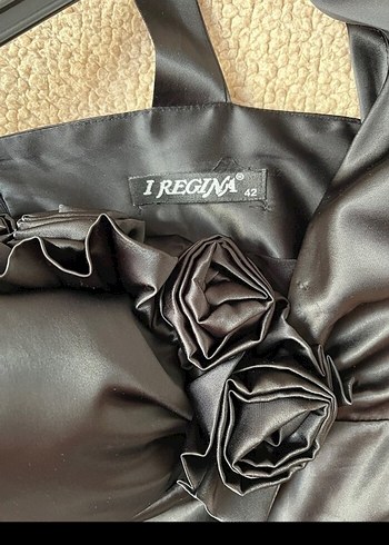 Siyah Drapeli Uzun V Yaka Gotik Abiye Elbise - Görsel 4