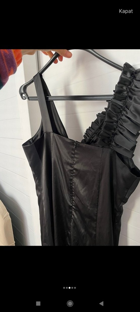 Siyah Drapeli Uzun V Yaka Gotik Abiye Elbise - Görsel 3