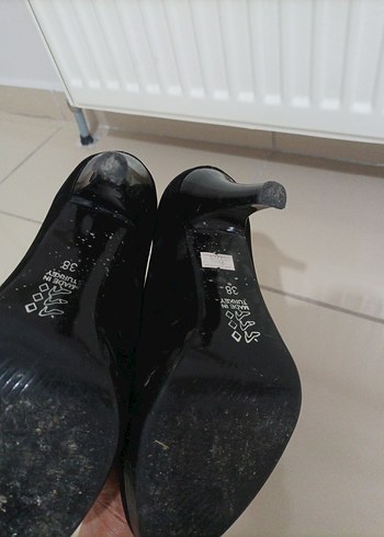 Siyah Tokalı Gotik Stiletto Topuklu Kadın Ayakkabı - Görsel 3