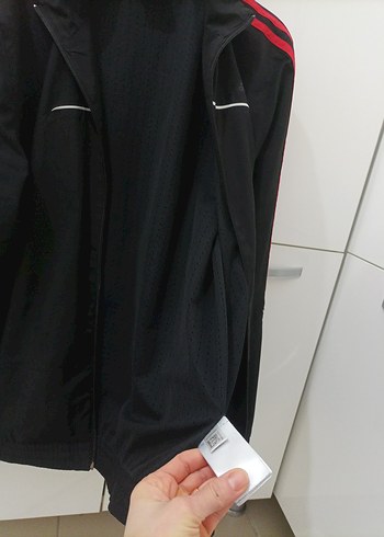 Siyah Kırmızı Şeritli Fermuarlı Spor Ceket - Görsel 6