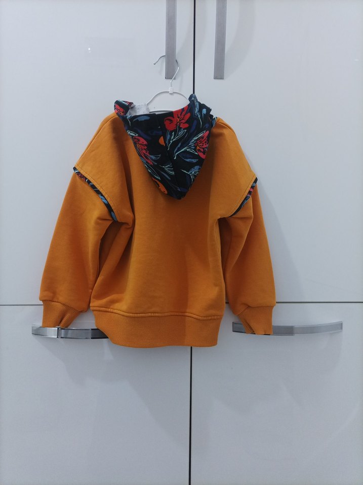 Kız Çocuk Sarı Kapüşonlu Sweatshirt - Görsel 4