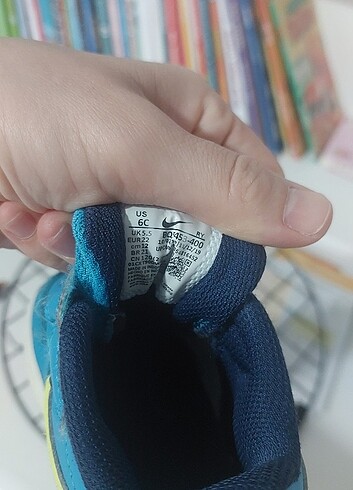 22 Beden mavi Renk Orjinal Nike bebek ayakkabısı 