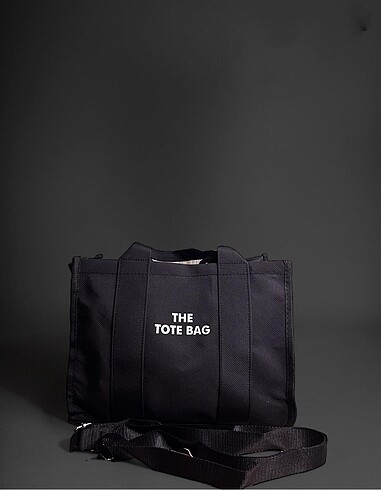 The Tote Bag siyah bez çanta ?