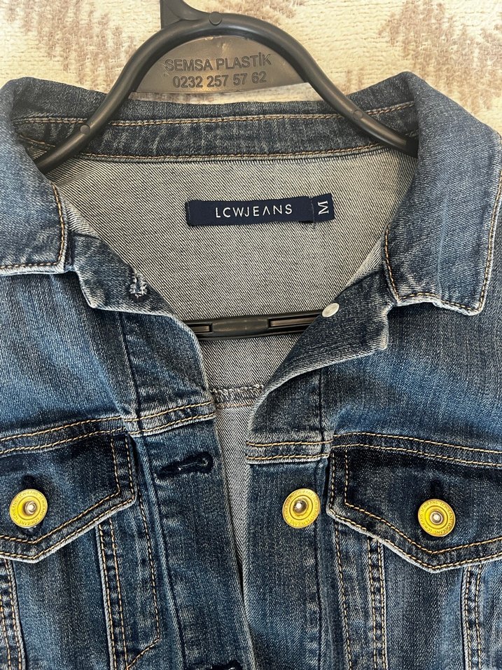 Düğmeli Mavi Kadın Kot Ceket - Görsel 2