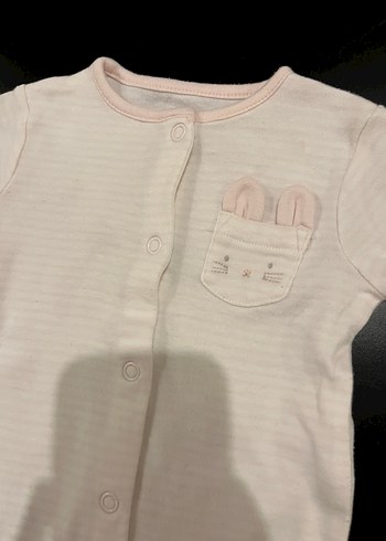 Beyaz Düğmeli Bebek Tulum - Görsel 2