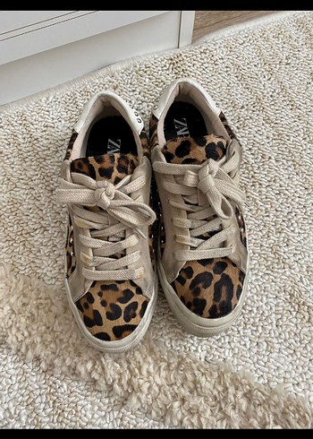 36 Beden Kürklü Leopar Desenli Kadın Spor Ayakkabı