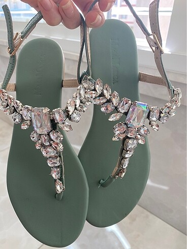Zara Taşlı sandalet