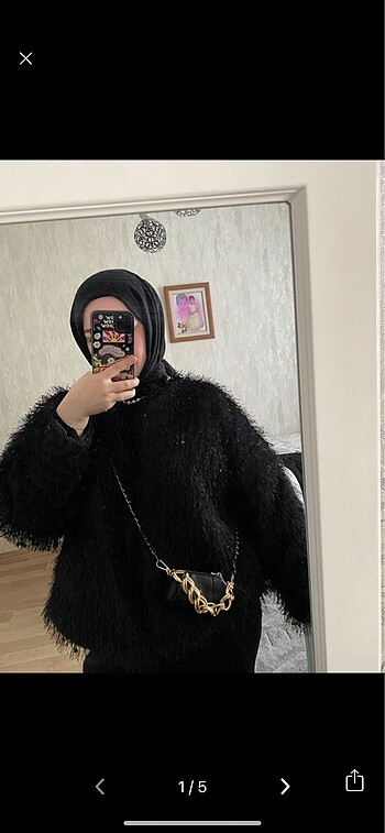 Siyah peluş kürk