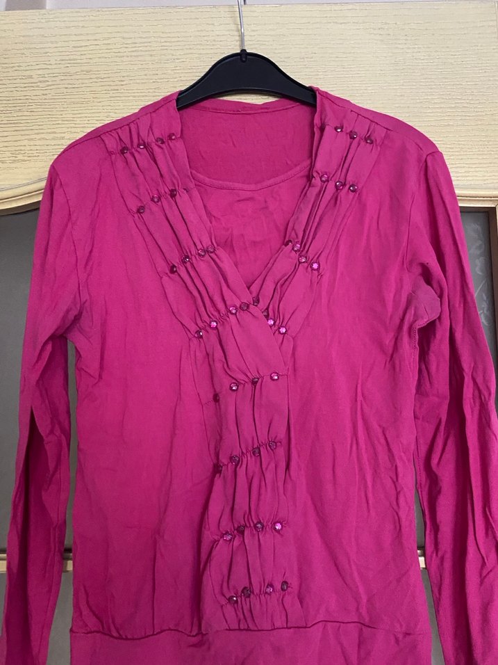 Uzun Kollu Pembe V Yaka Keten Bluz - Görsel 2