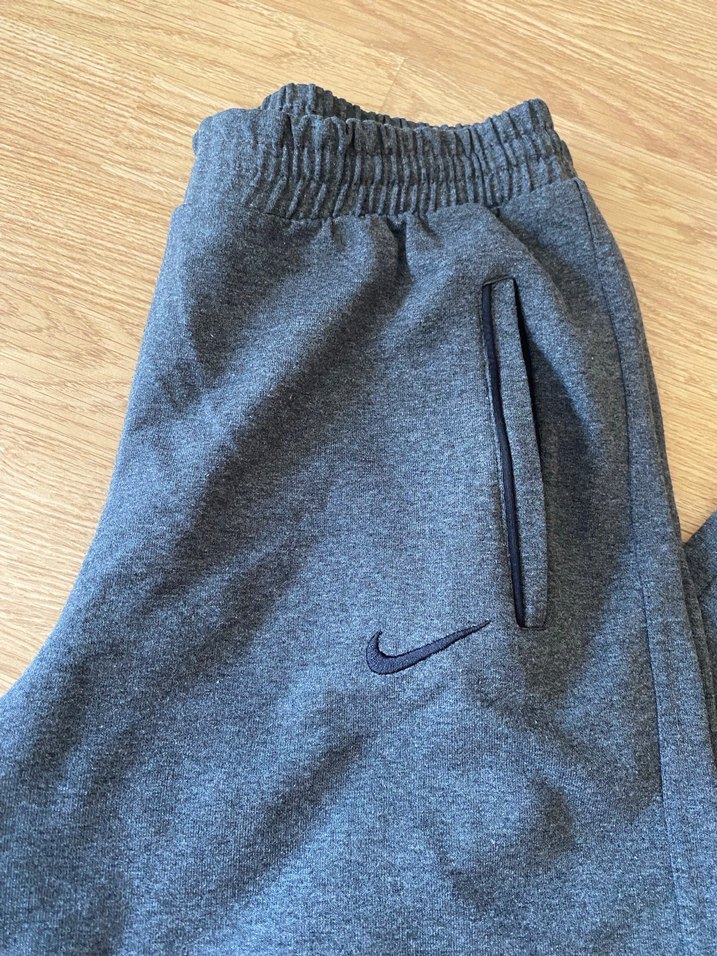 Kadın Gri Rahat Kesim Fermuarlı Eşofman Altı - Görsel 2