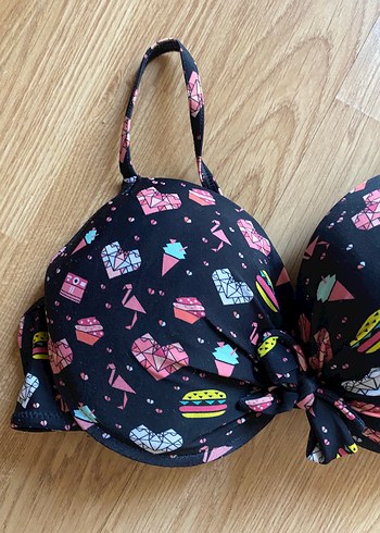 40 Beden Desenli Kadın Bikini Üstü