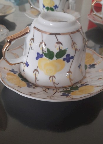 Çiçek Desenli Beyaz Porselen Fincan Takımı - Görsel 5