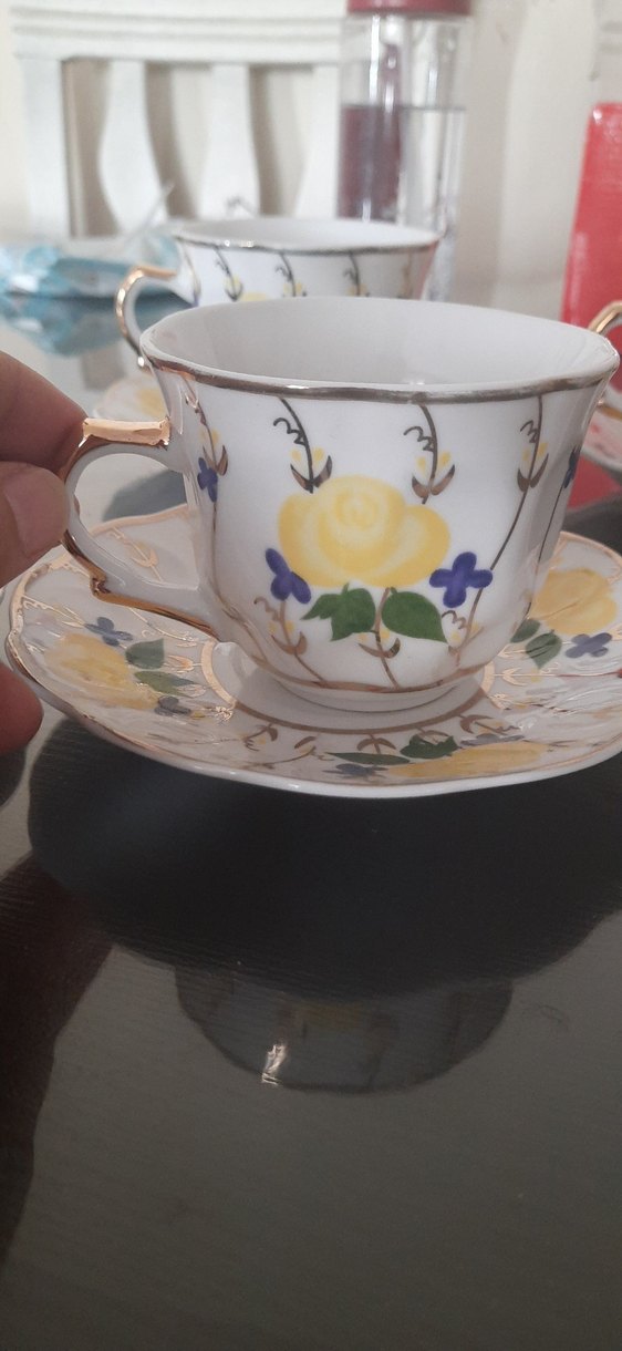 Çiçek Desenli Beyaz Porselen Fincan Takımı - Görsel 3