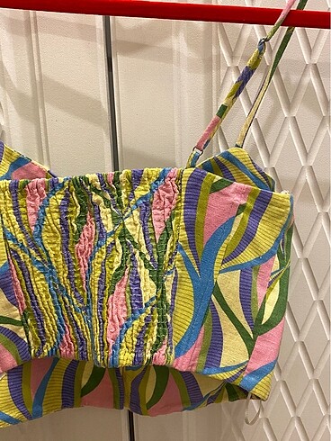 m Beden çeşitli Renk Zara Renkli Desenli Crop Top