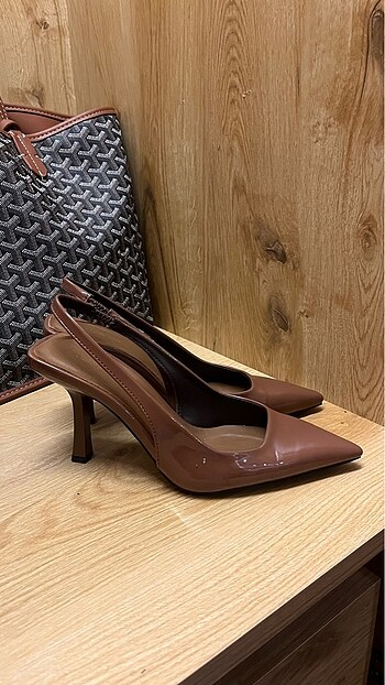 35 Beden Zara model Rugan sivri burun stiletto