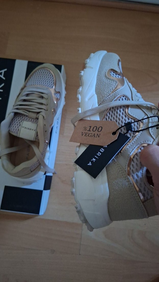 Beyaz Renkli Ruffle Detaylı Kadın Spor Ayakkabı - Görsel 2